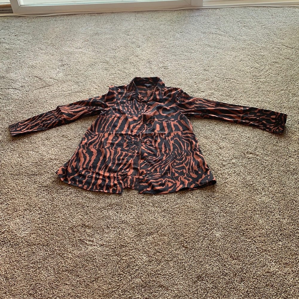 Collard button down long sleeve